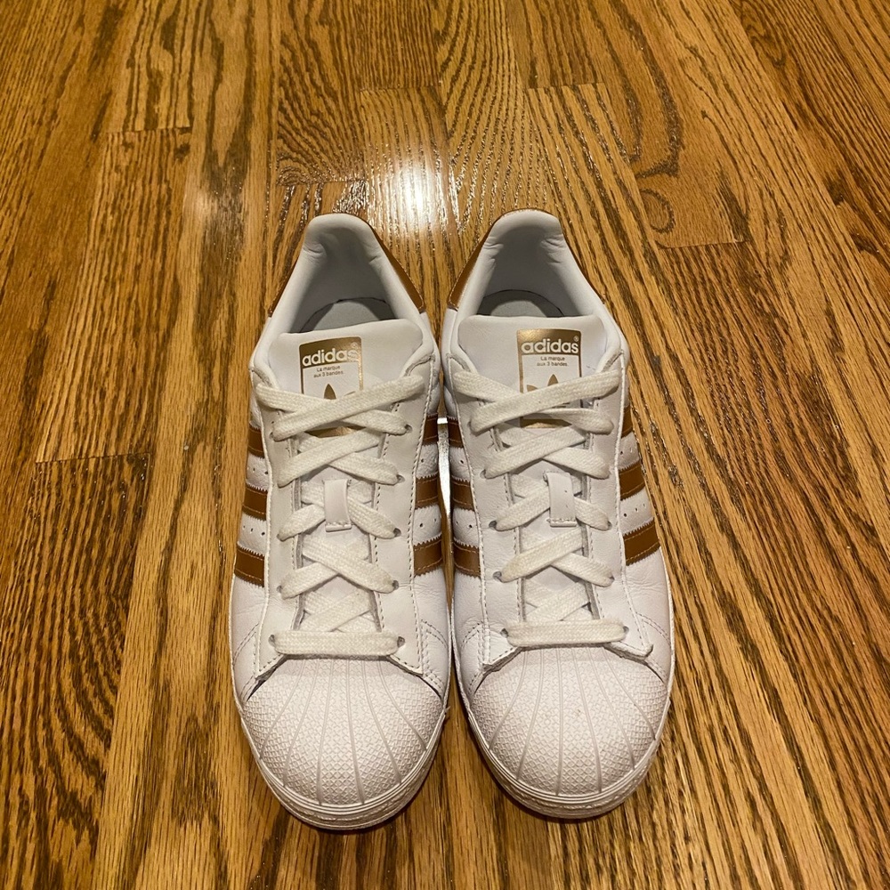 Adidas shoes - Picture 4 of 4